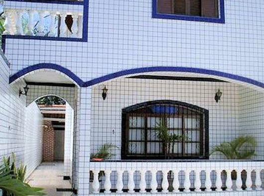Aluguel de casa de temporada grande para até 14 pessoas em Maresias