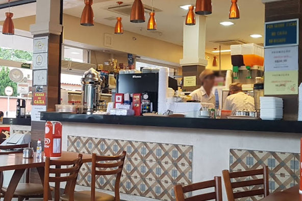Localização fantástica próxima a comércios, restaurantes e praias de São Sebastião